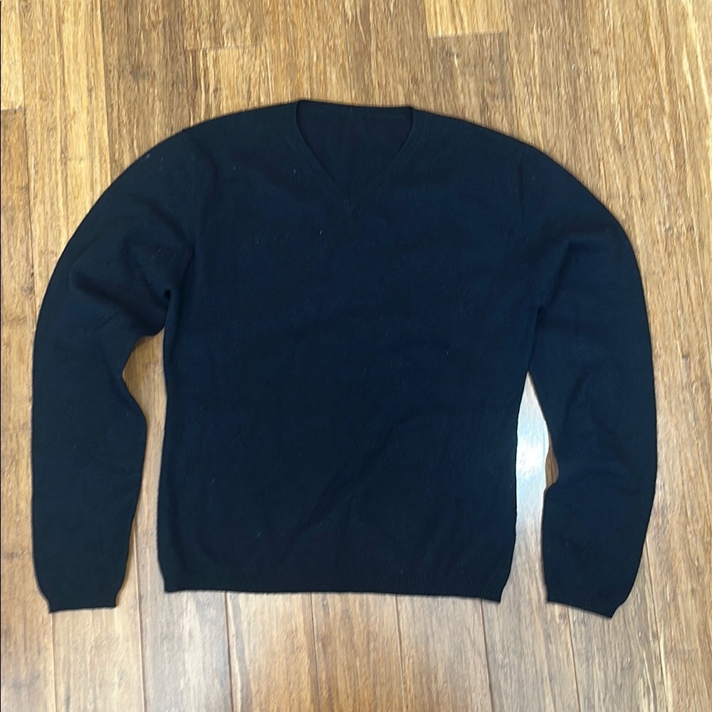 Source Unknown Black V-Neck Sweater